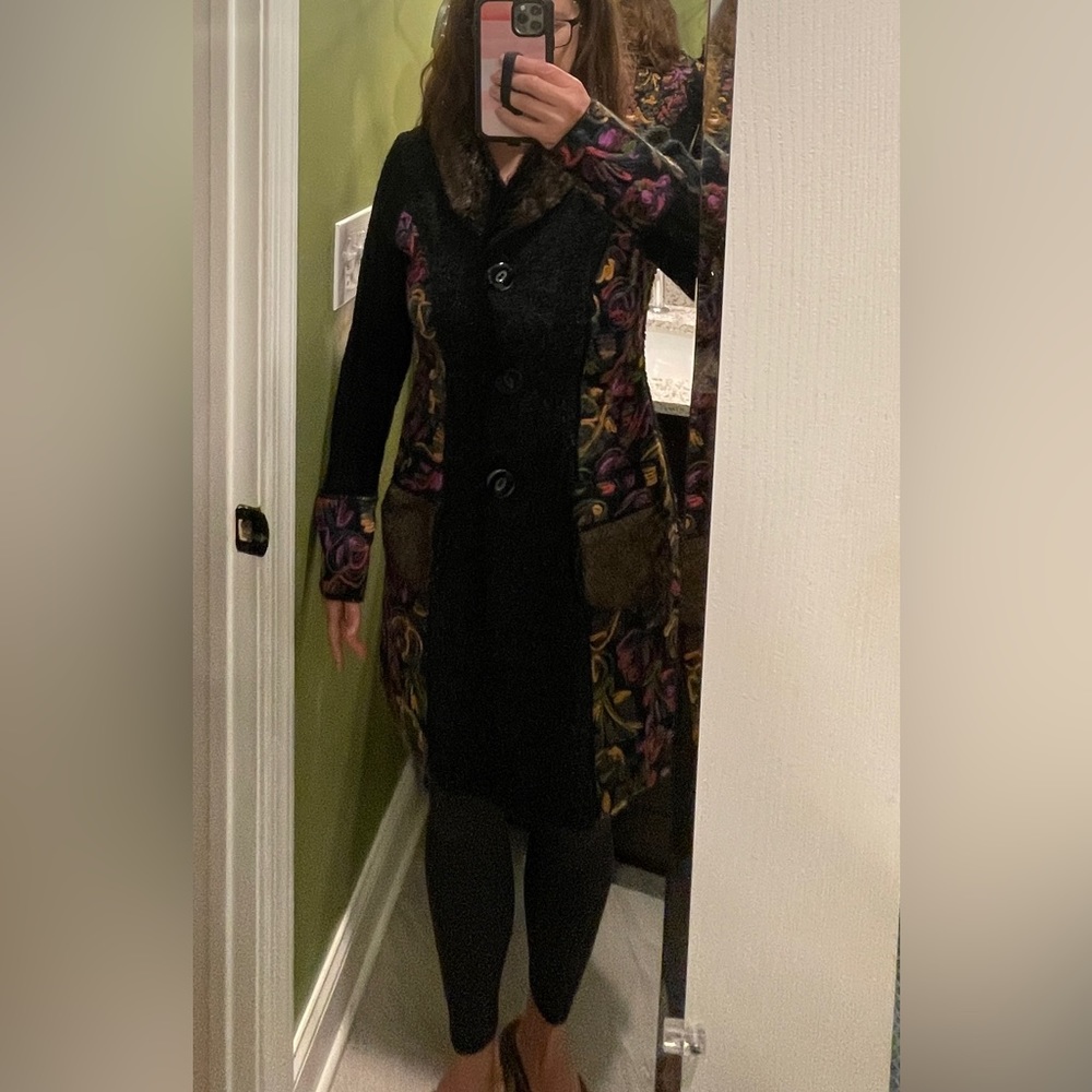 Coat dress with embroidery and faux fur